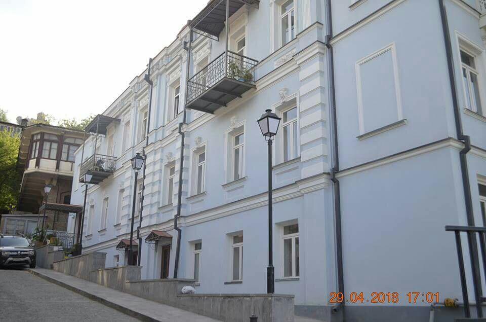 New&Old Apartment Tbilisi Bagian luar foto